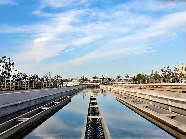 二次供水水池：為何需要每三個(gè)月清洗一次？